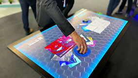 photo-mars-multitouch-display-01.jpg