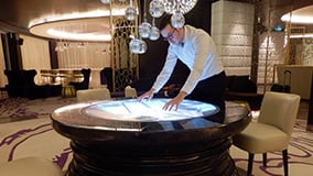 round-touchscreen-table-hyatt-hotel-bar-istanbul-04.jpg